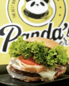 Hambueger carro chefe do Panda's Burguer