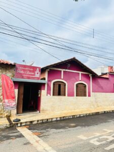 Façada do Restaurante e Cantina Padre Bueno em Luminárias