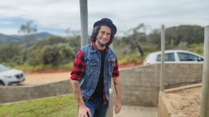 V Trilhão de Luminárias reúne quase 400 ciclistas e destaca a cidade como destino de turismo de aventura 5 Landau e Banda foram destaque com show no V Trilhão de Luminárias